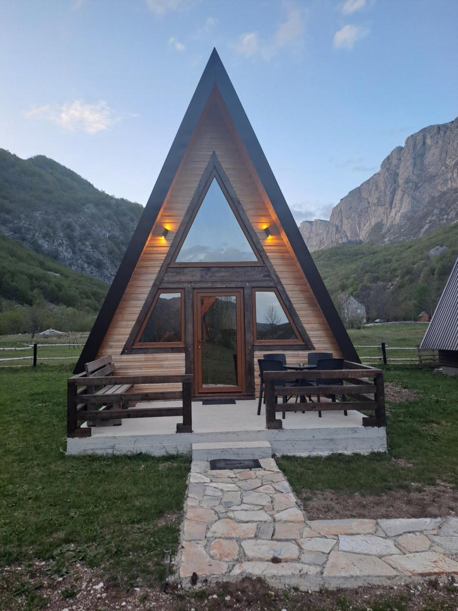 Wooden Cottages Konak Savnik Esterno foto